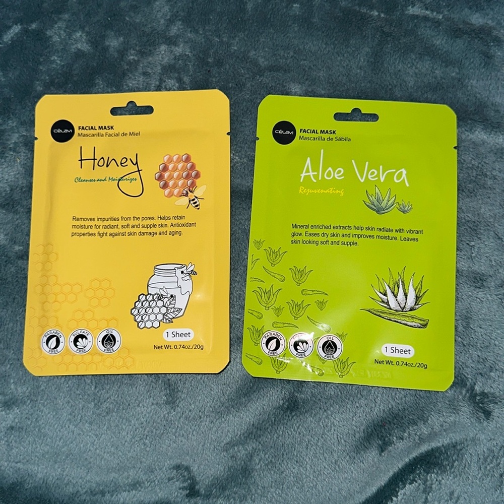 Celavi bundle of two facial sheet masks Aloe Vera and Honey 🍯 New